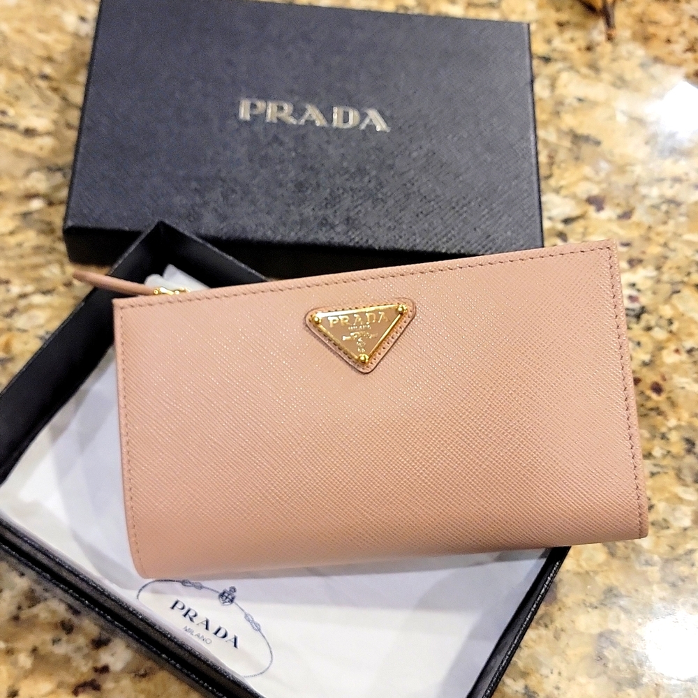 NWT Large Prada Wallet